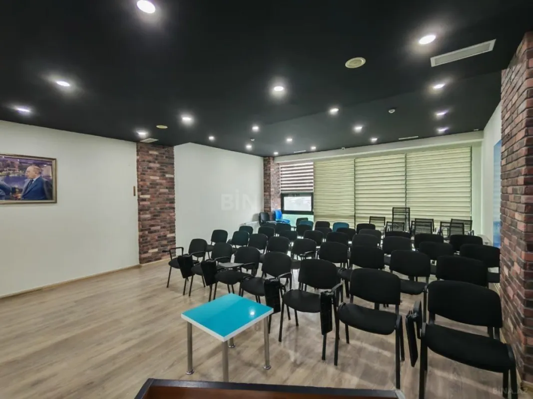 Kirayə verilir 20 otaqlı ofis 1100 m²