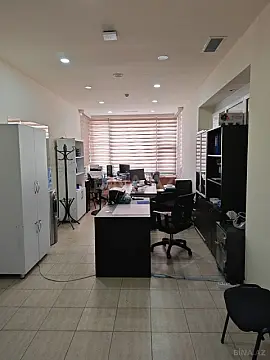 Kirayə verilir 20 otaqlı ofis 1100 m²