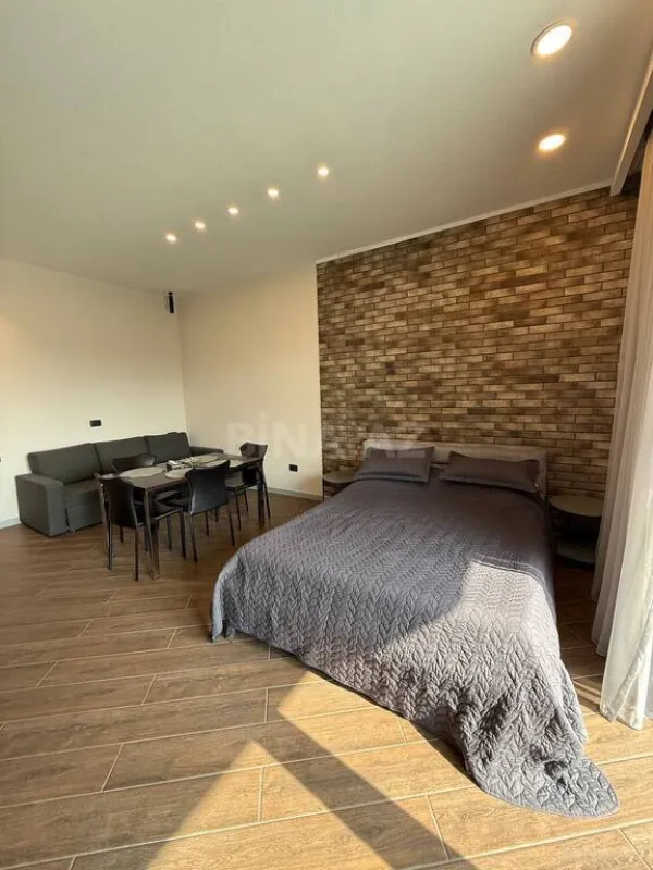 Satılır 1 otaqlı mənzil 58 m²