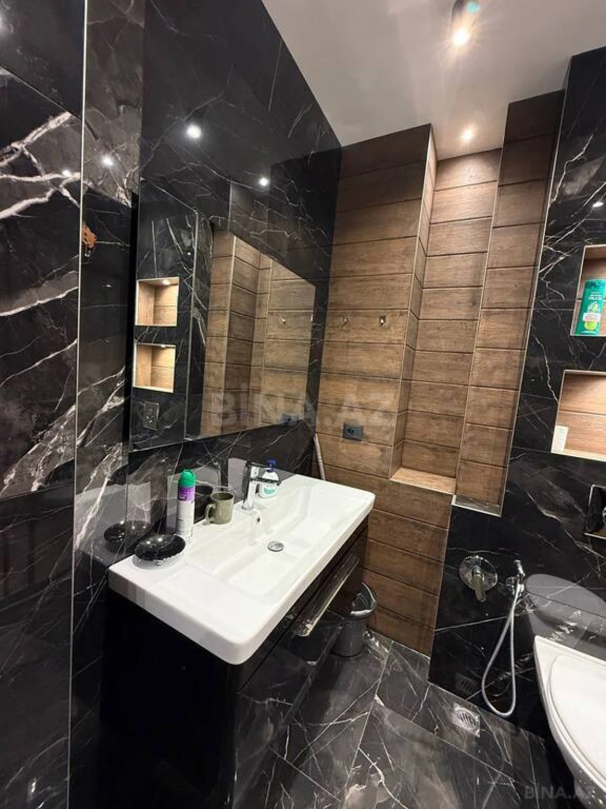 Satılır 1 otaqlı mənzil 58 m²