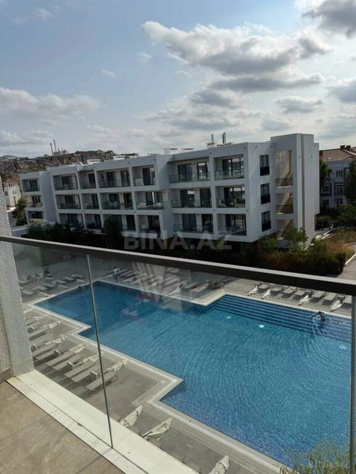 Satılır 1 otaqlı mənzil 58 m²