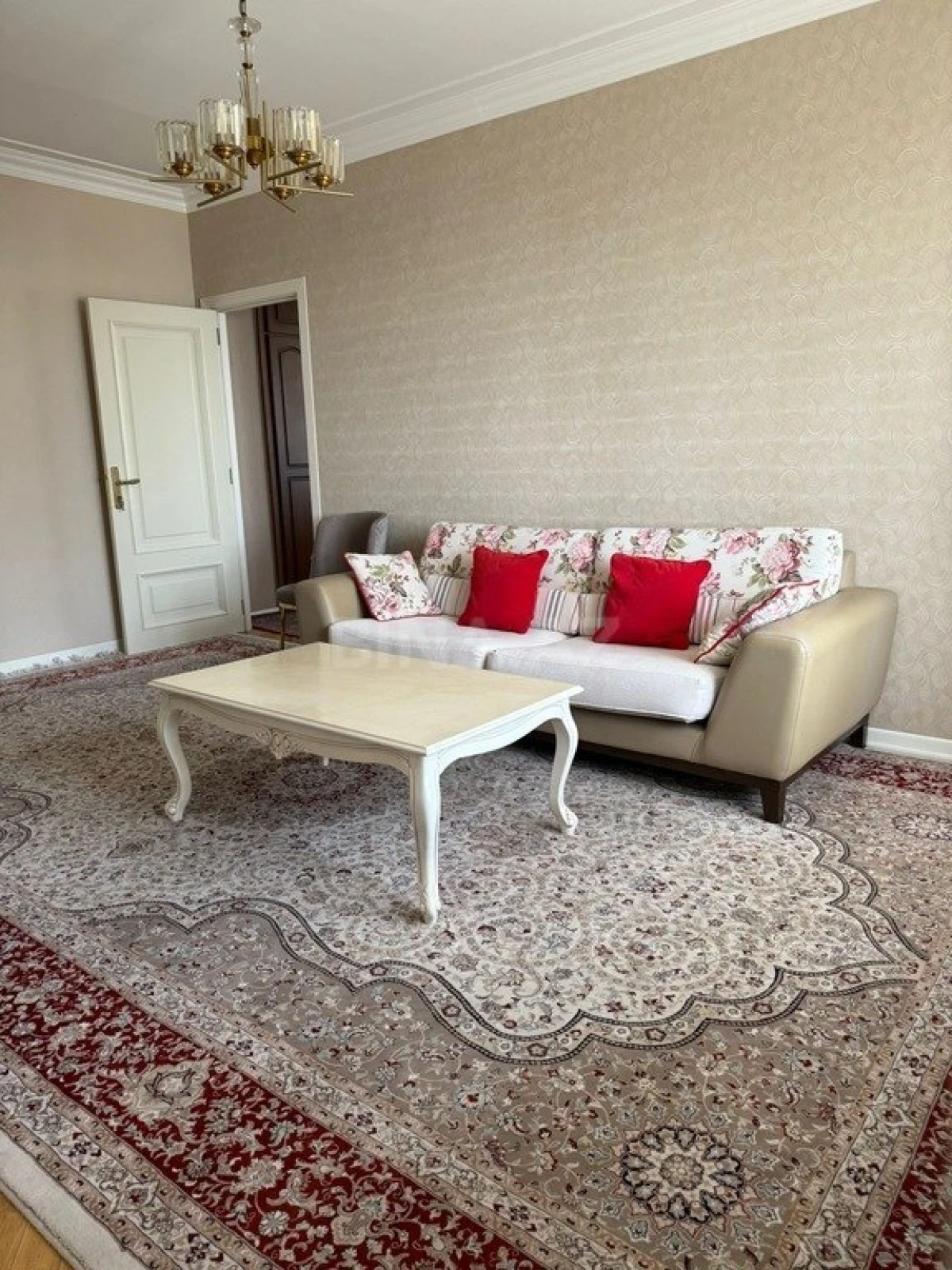 Satılır 2 otaqlı mənzil 50 m²