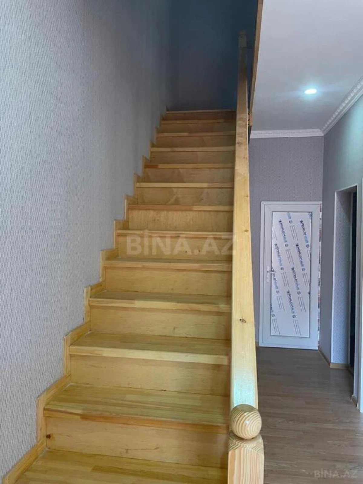 Satılır 4 otaqlı həyət evi 140 m²