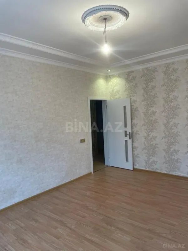 Satılır 4 otaqlı həyət evi 140 m²