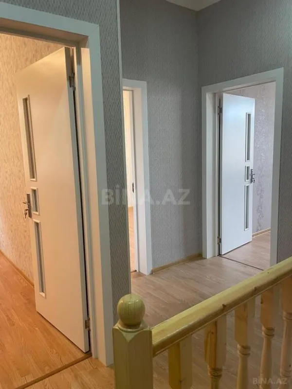 Satılır 4 otaqlı həyət evi 140 m²