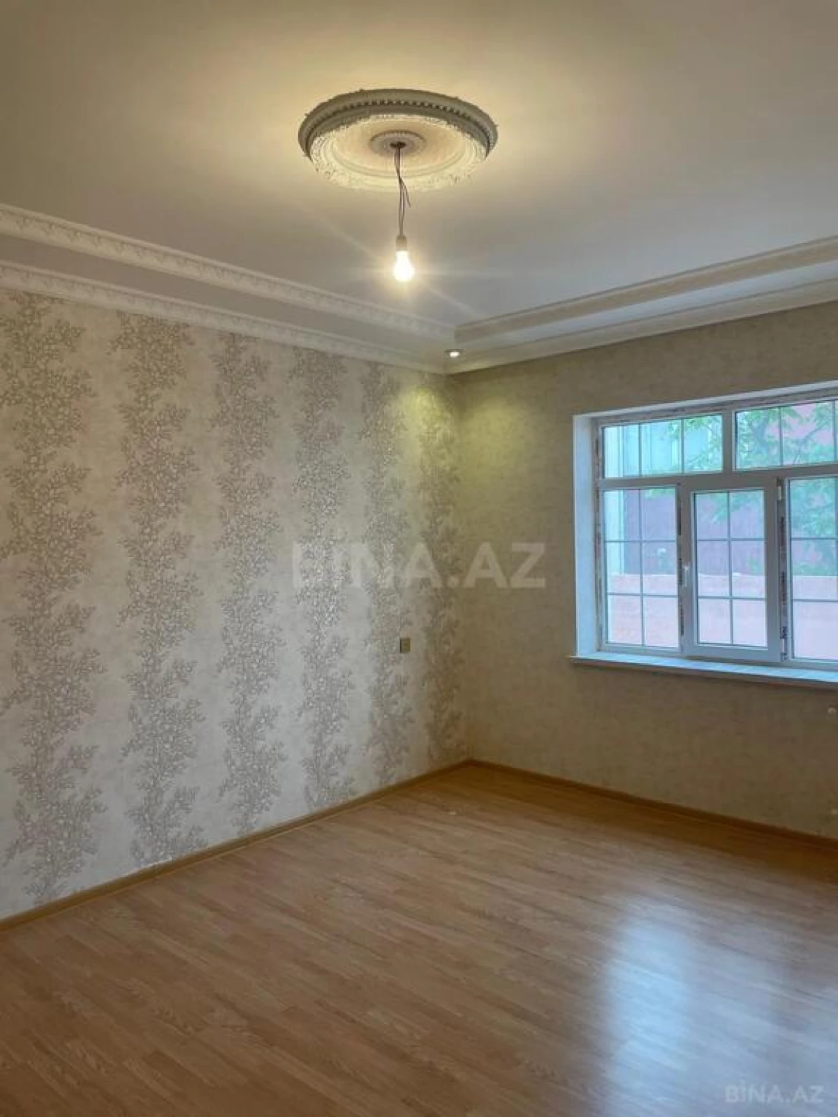 Satılır 4 otaqlı həyət evi 140 m²