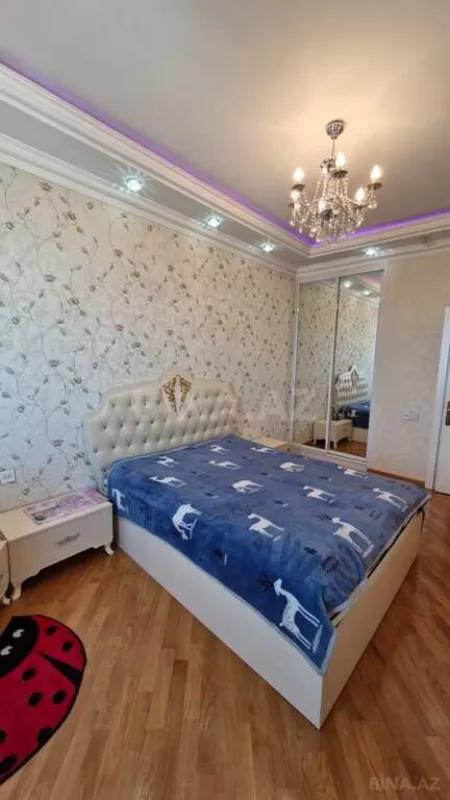 Satılır 3 otaqlı mənzil 115 m²