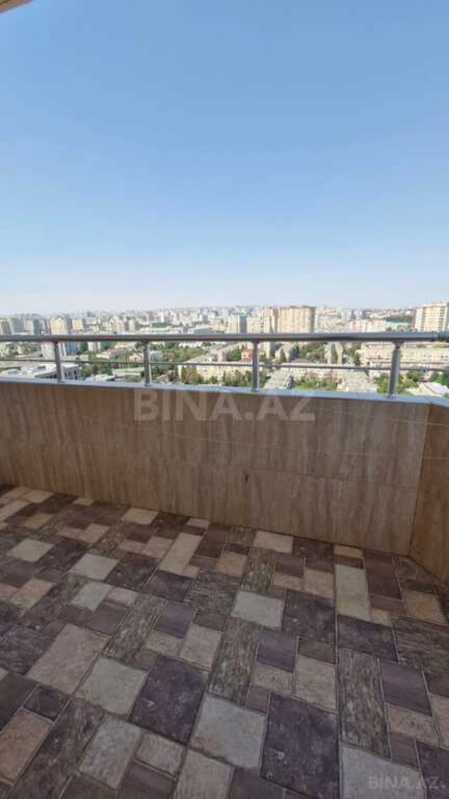 Satılır 3 otaqlı mənzil 115 m²