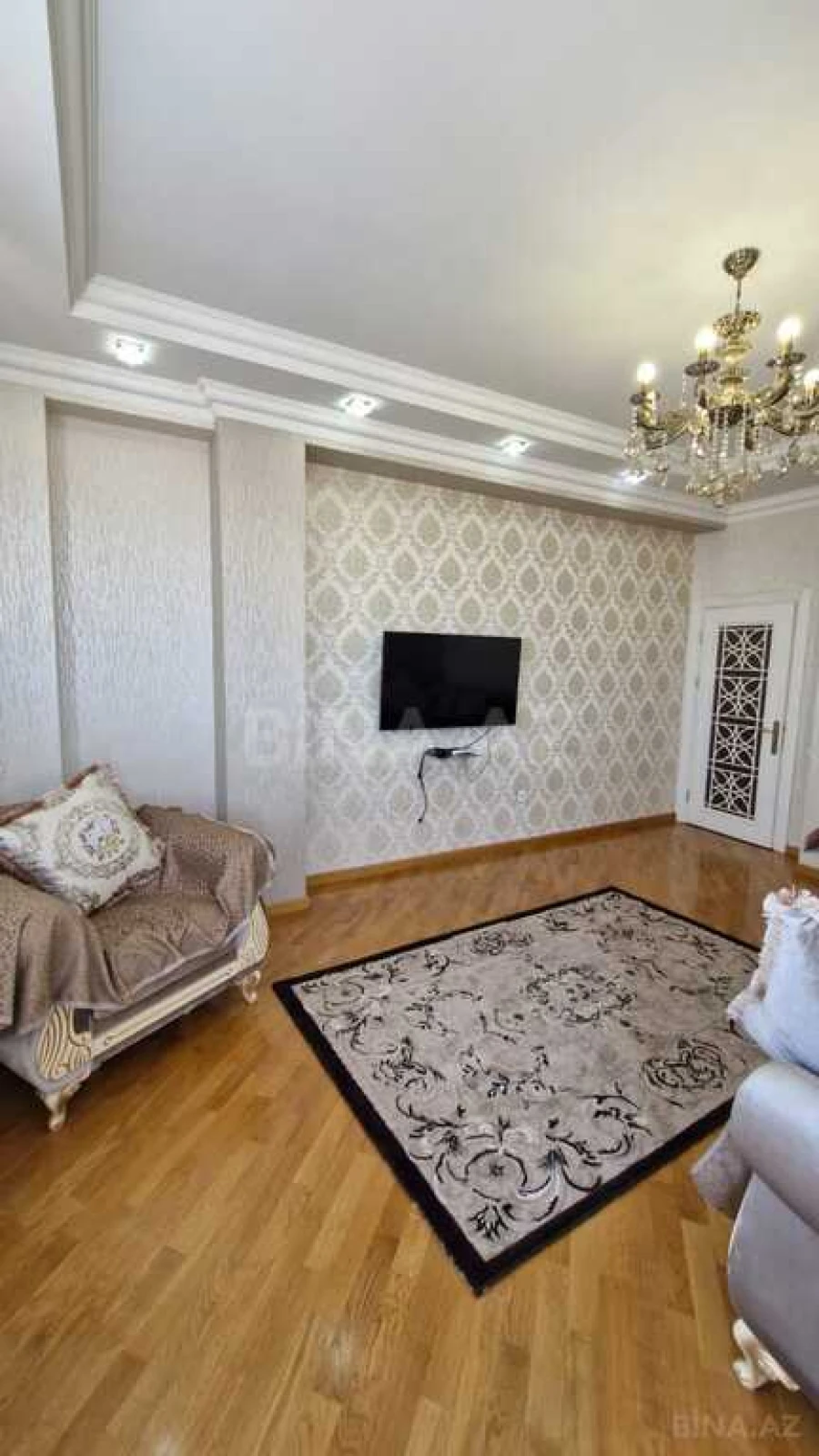 Satılır 3 otaqlı mənzil 115 m²