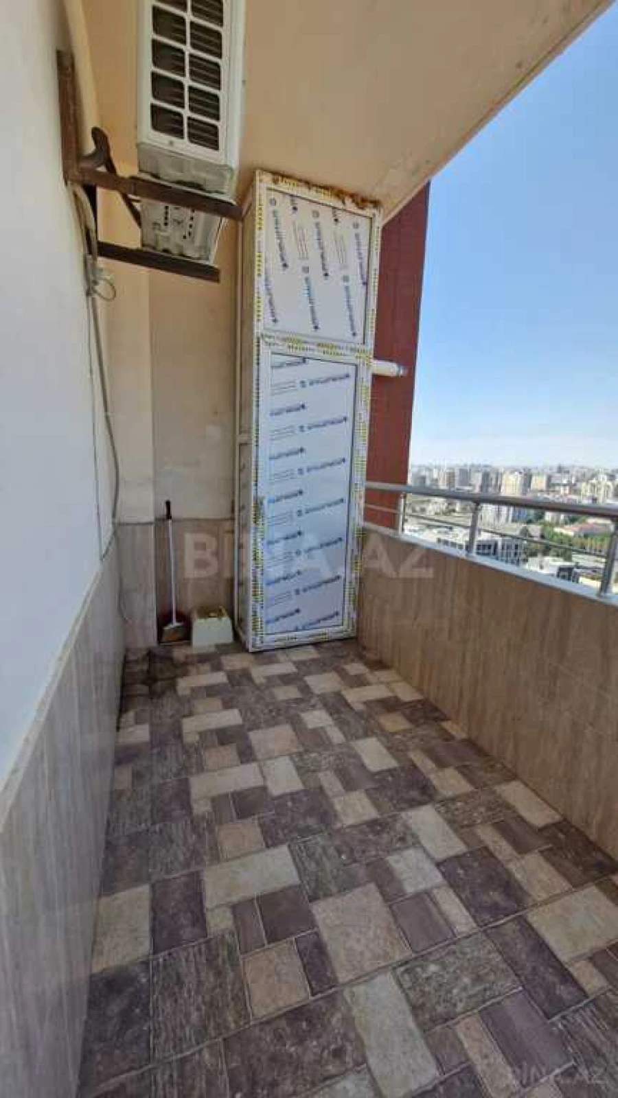 Satılır 3 otaqlı mənzil 115 m²