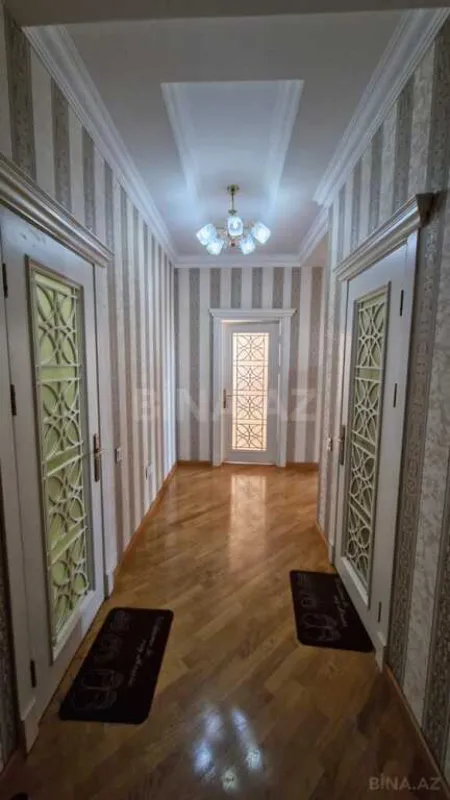 Satılır 3 otaqlı mənzil 115 m²
