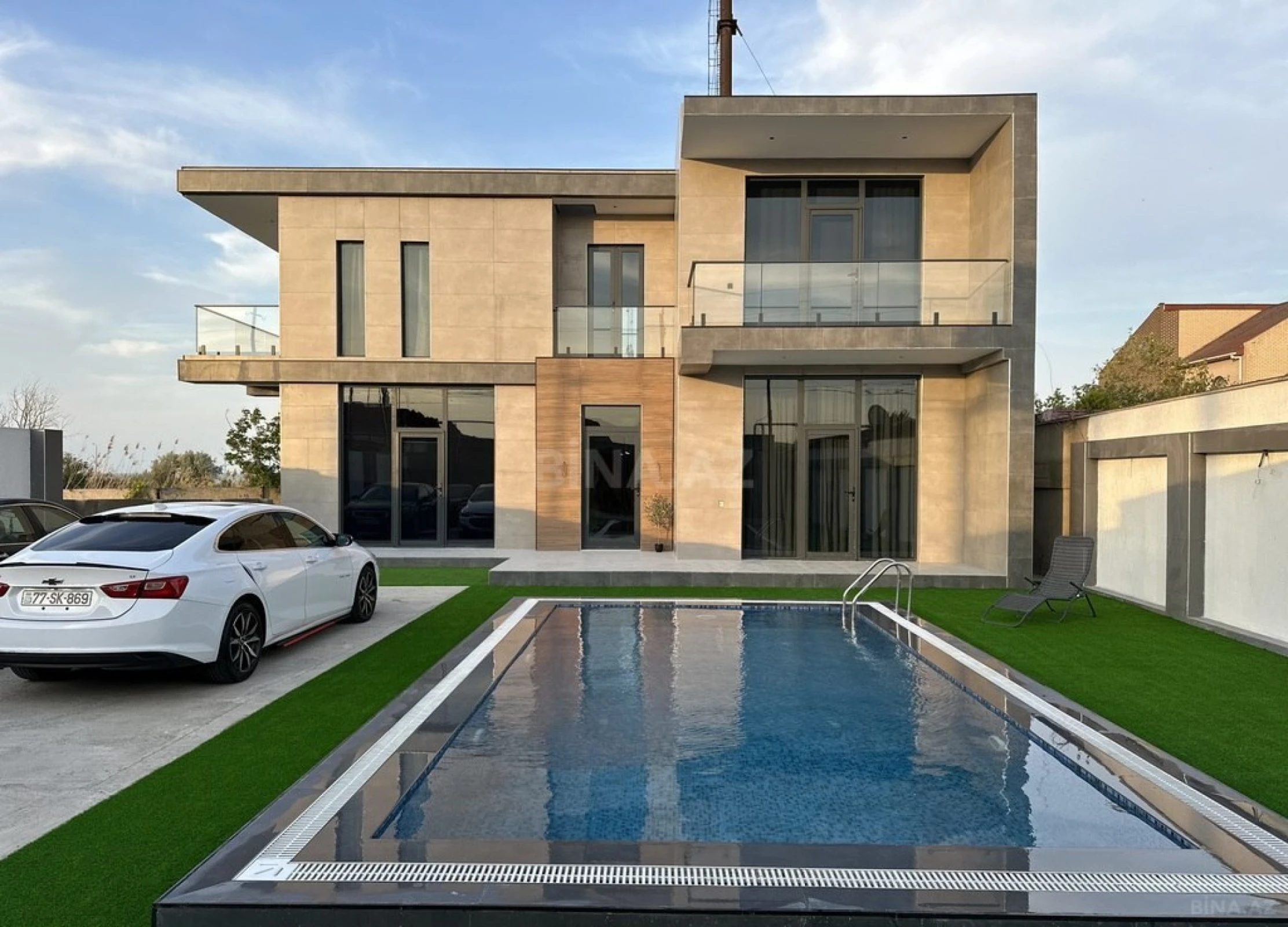 Kirayə verilir 4 otaqlı həyət evi 320 m²