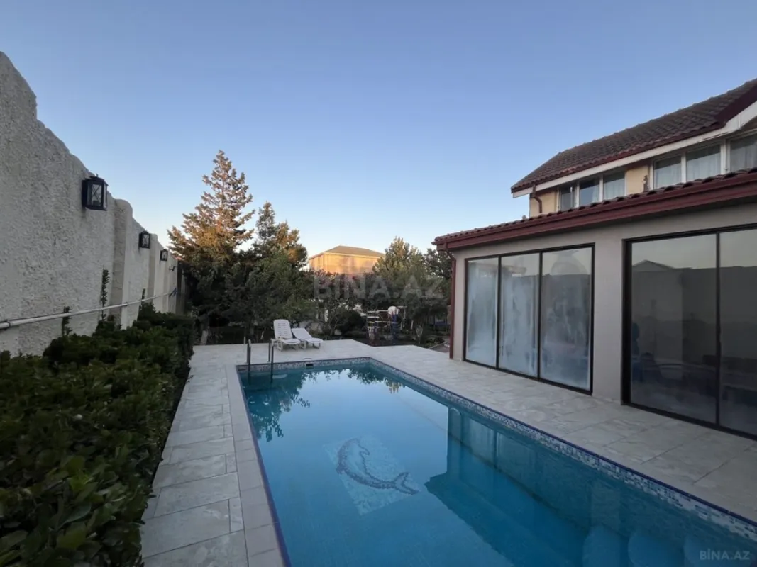 Satılır 4 otaqlı həyət evi 200 m²