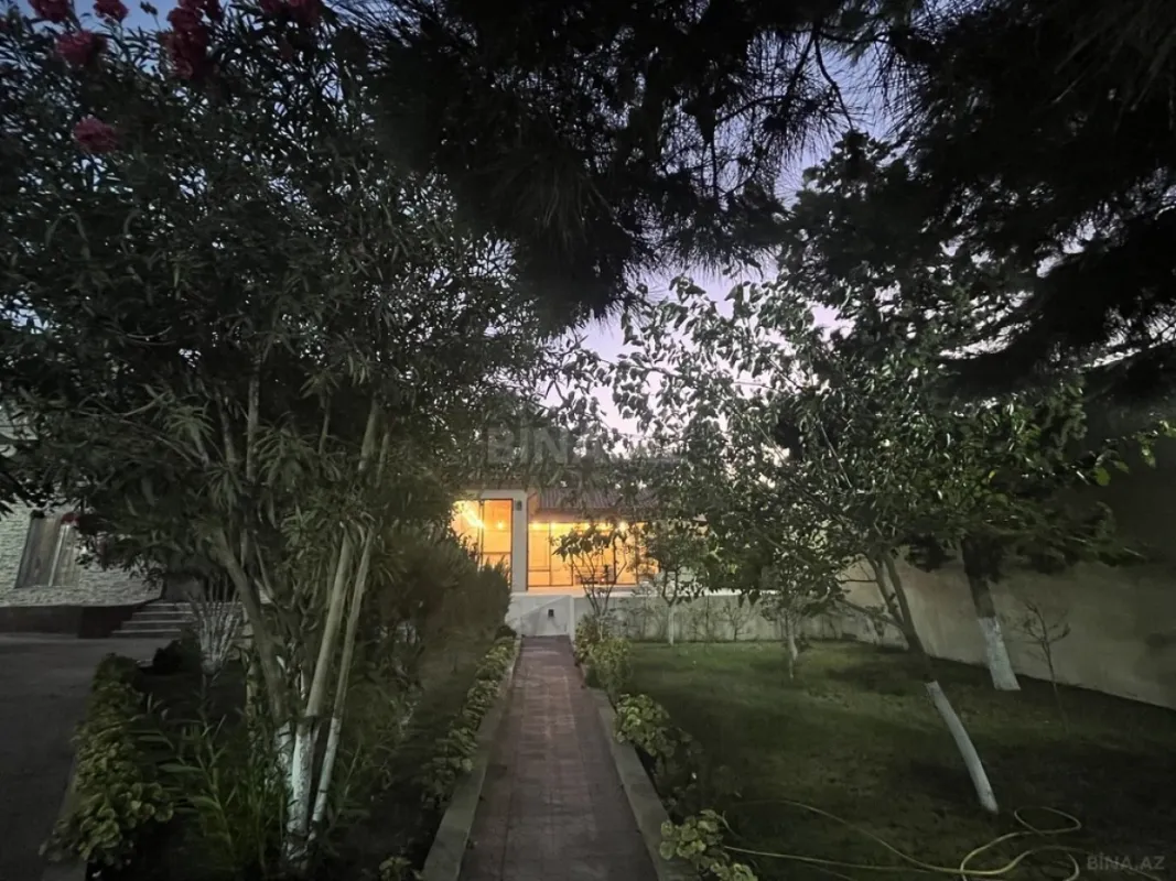 Satılır 4 otaqlı həyət evi 200 m²