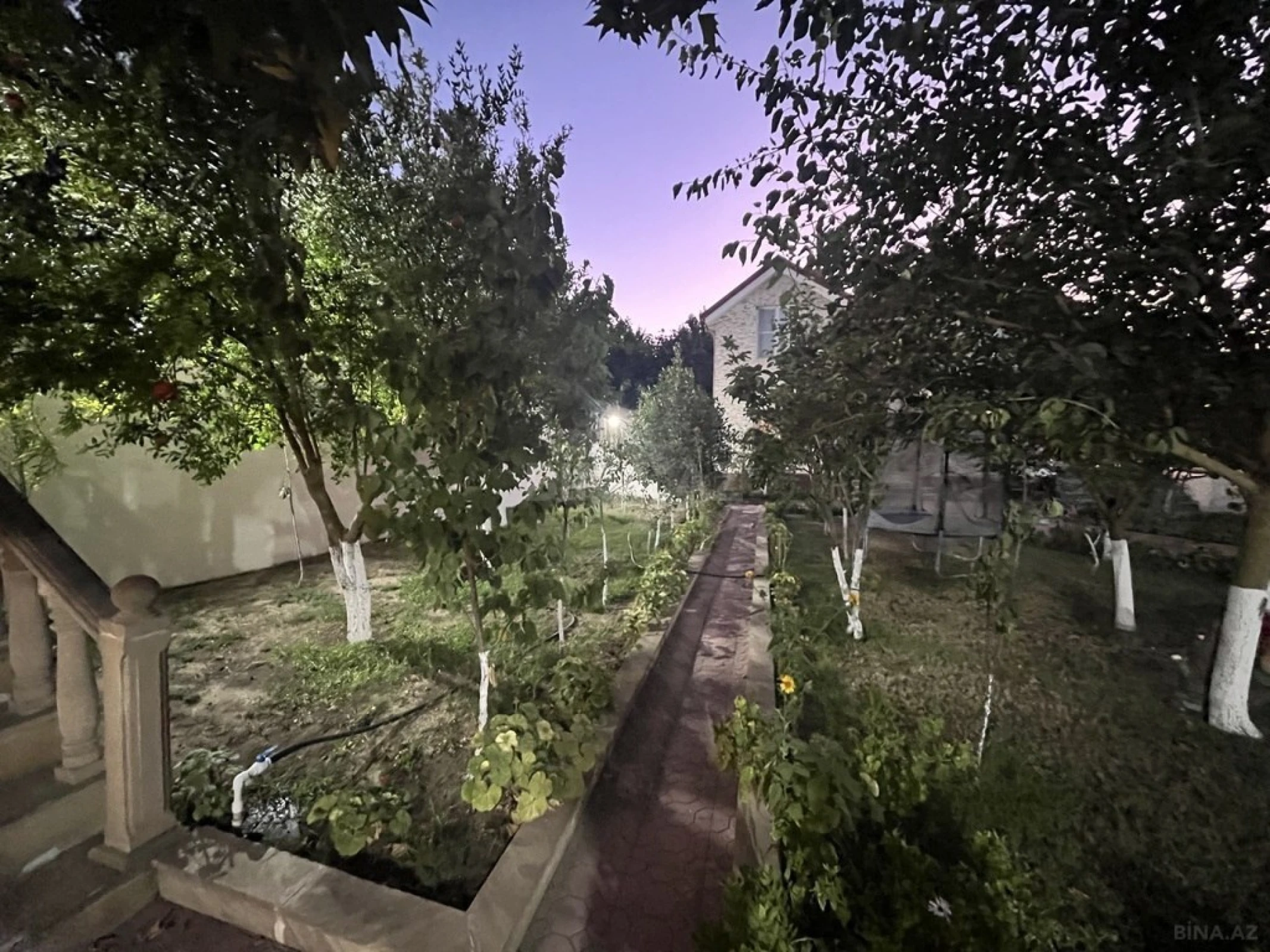 Satılır 4 otaqlı həyət evi 200 m²