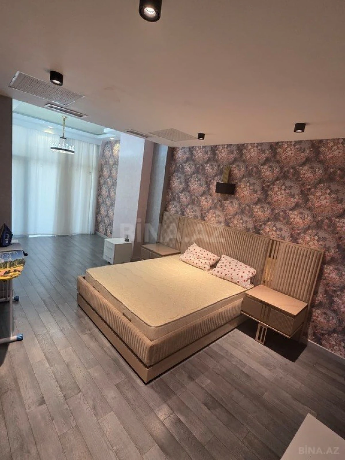 Kirayə verilir 4 otaqlı mənzil 180 m²