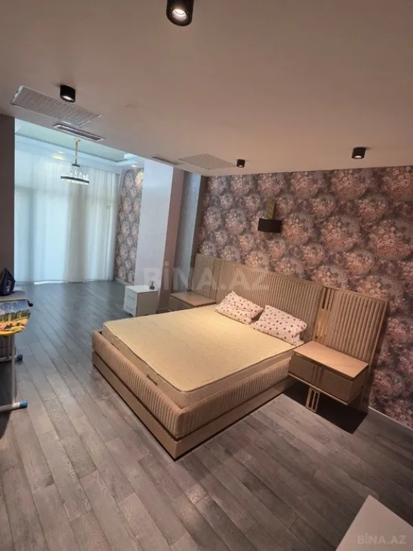 Kirayə verilir 4 otaqlı mənzil 180 m²