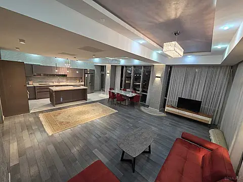 Kirayə verilir 4 otaqlı mənzil 180 m²