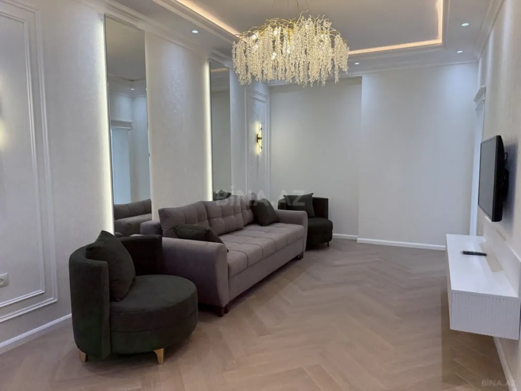 Kirayə verilir 3 otaqlı mənzil 150 m²