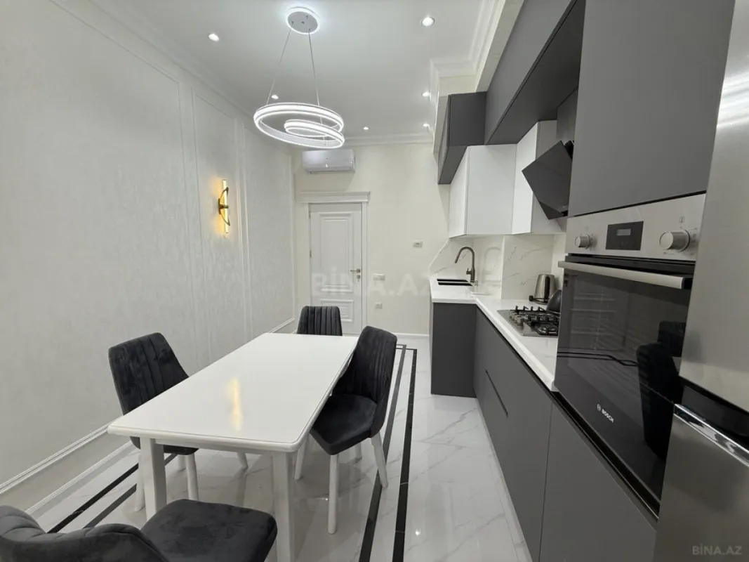 Kirayə verilir 3 otaqlı mənzil 150 m²