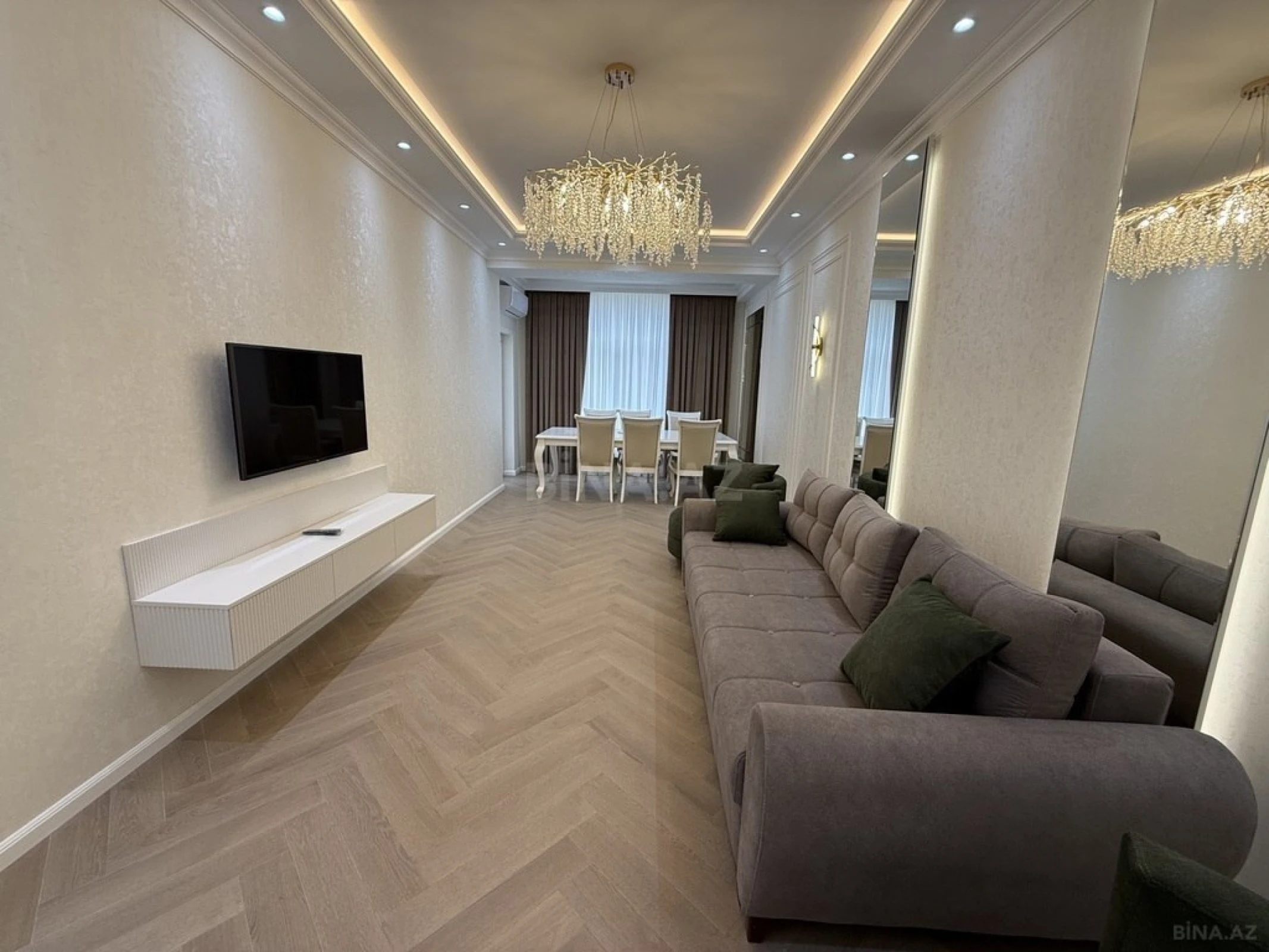 Kirayə verilir 3 otaqlı mənzil 150 m²