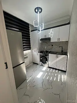 Satılır 2 otaqlı mənzil 58 m²