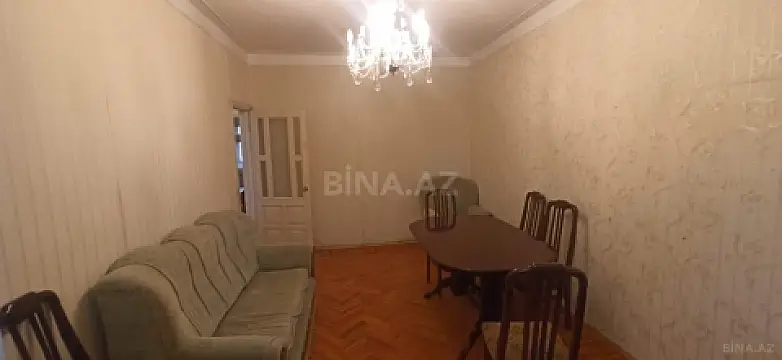 Satılır 2 otaqlı mənzil 65 m²