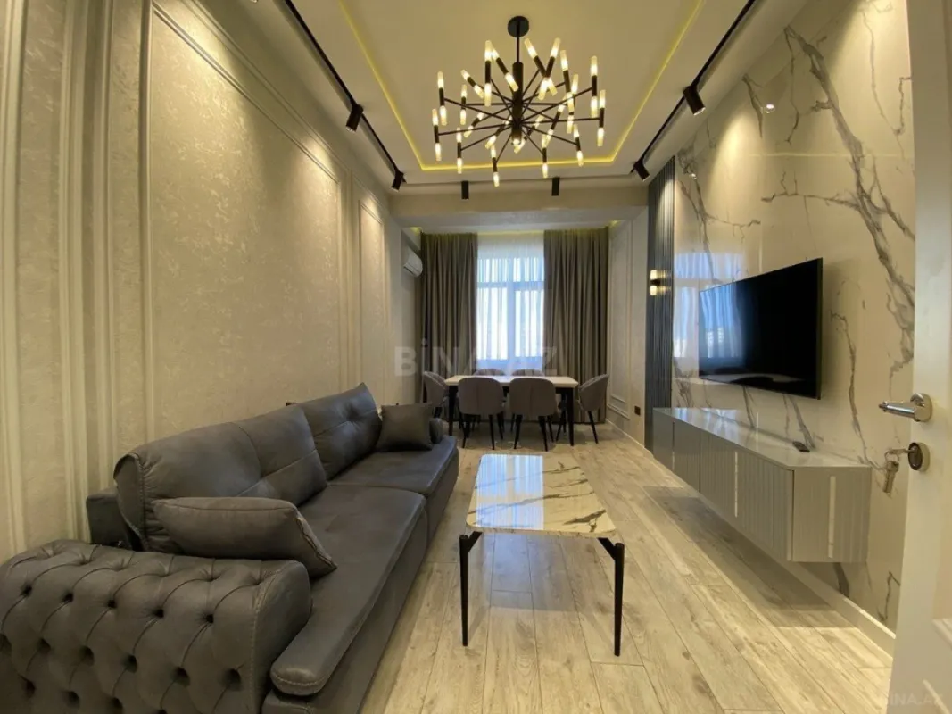 Kirayə verilir 2 otaqlı mənzil 80 m²