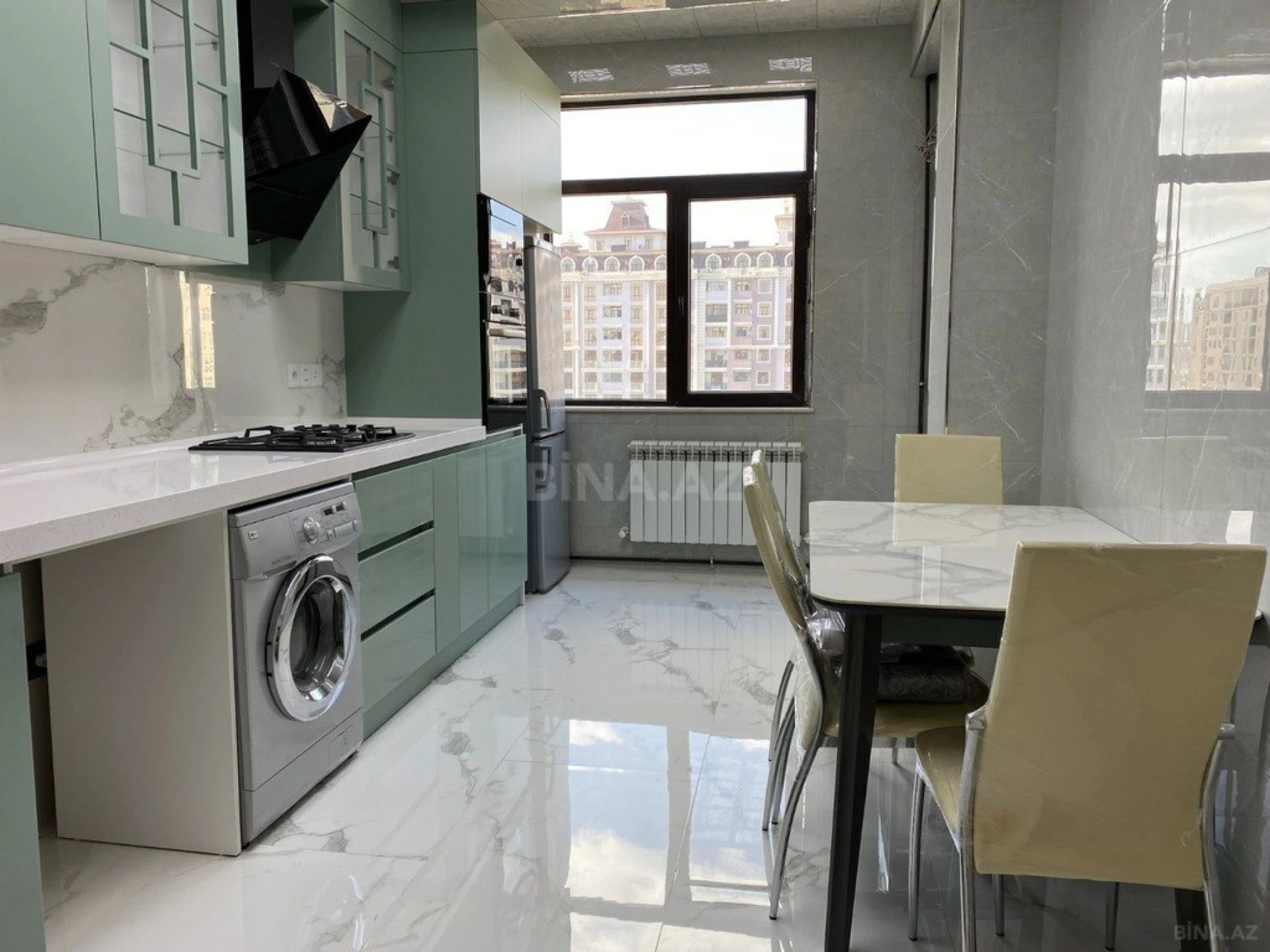 Kirayə verilir 2 otaqlı mənzil 80 m²
