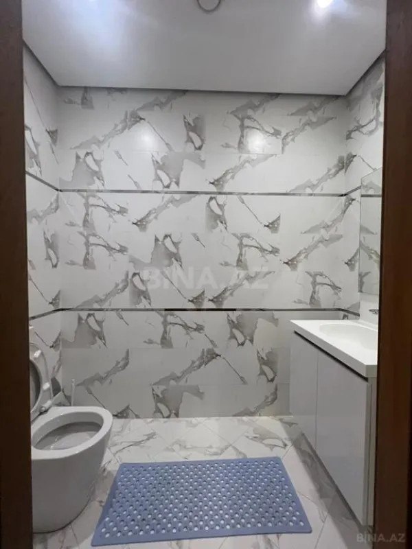 Kirayə verilir 4 otaqlı mənzil 200 m²