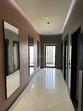 Satılır 2 otaqlı mənzil 98 m²