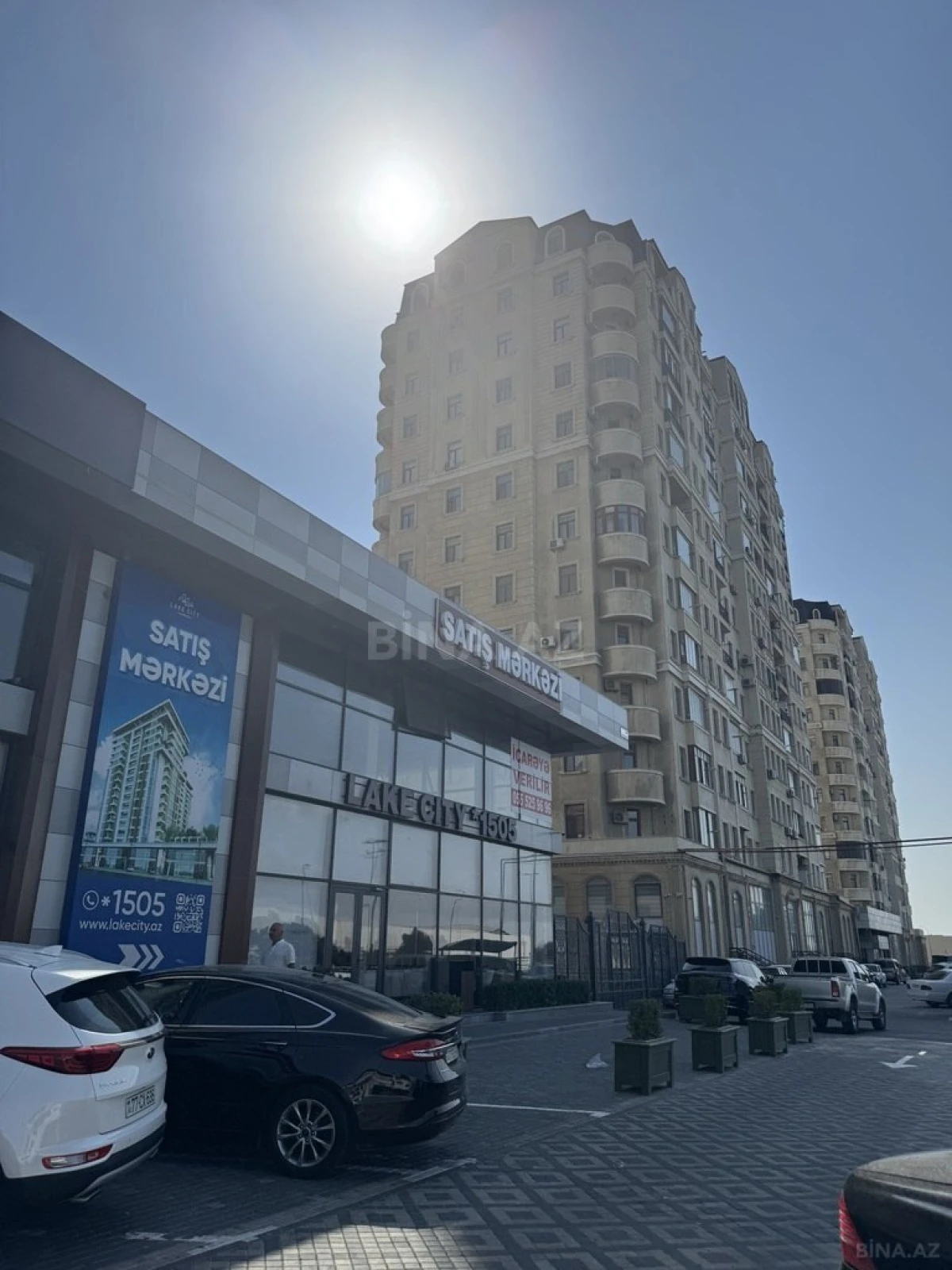 Satılır 2 otaqlı mənzil 98 m²