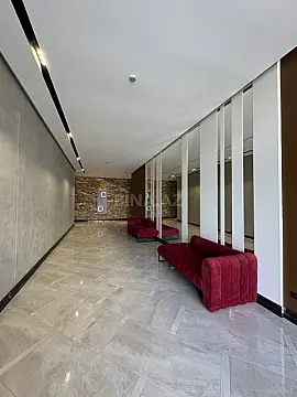 Satılır 2 otaqlı mənzil 98 m²