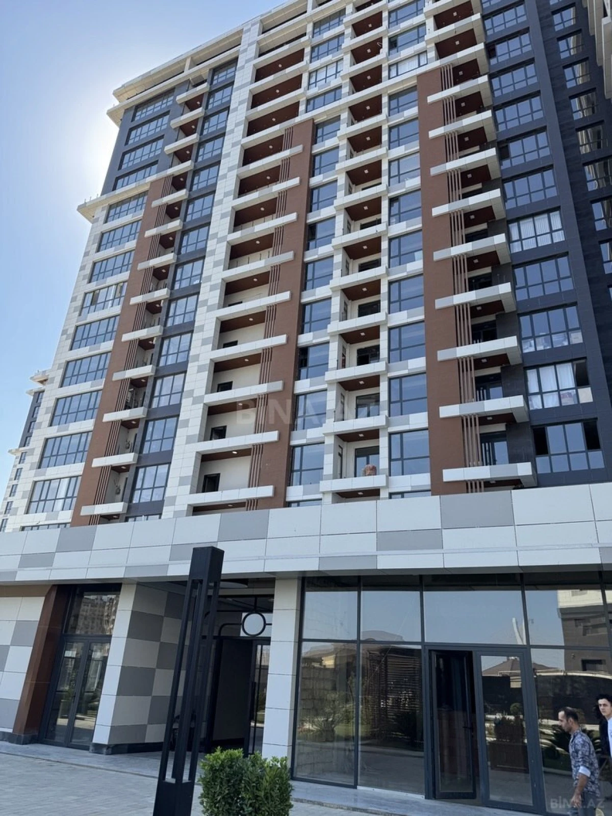 Satılır 2 otaqlı mənzil 98 m²