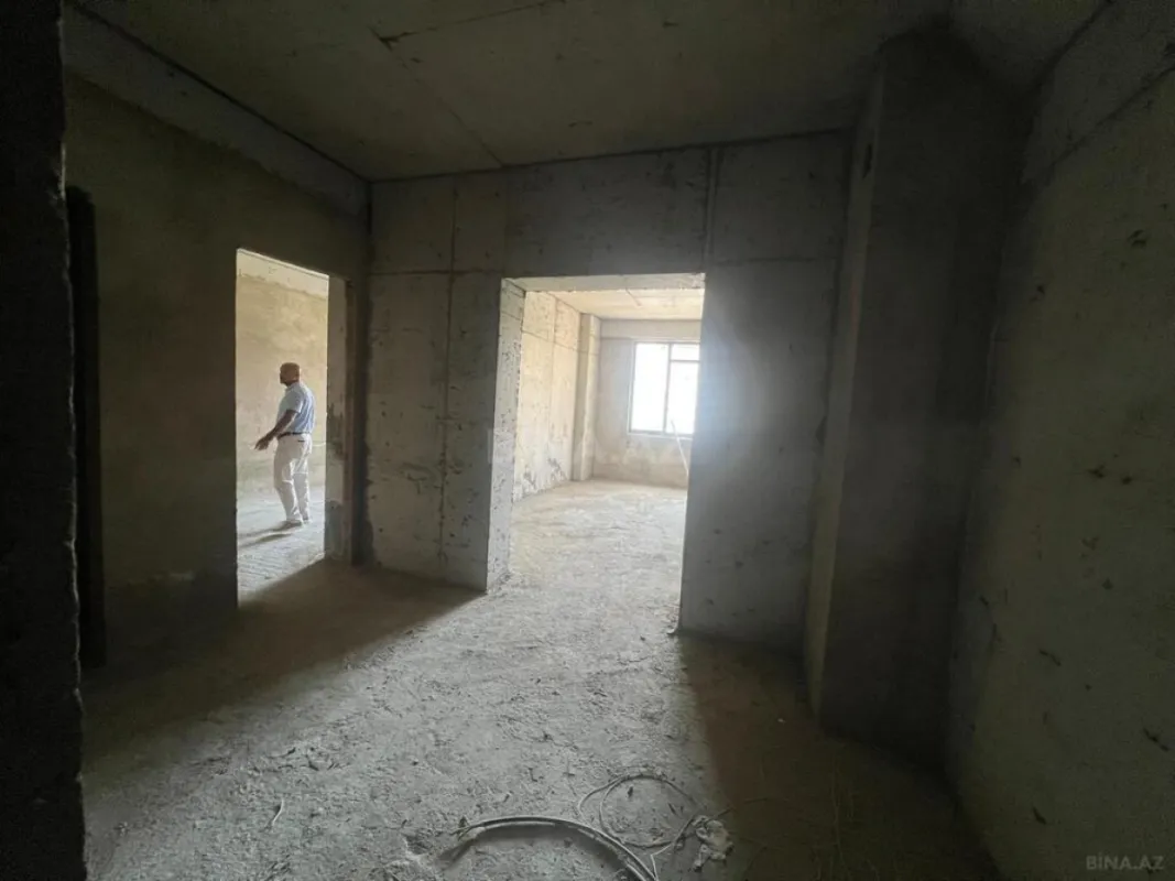 Satılır 1 otaqlı mənzil 76.5 m²