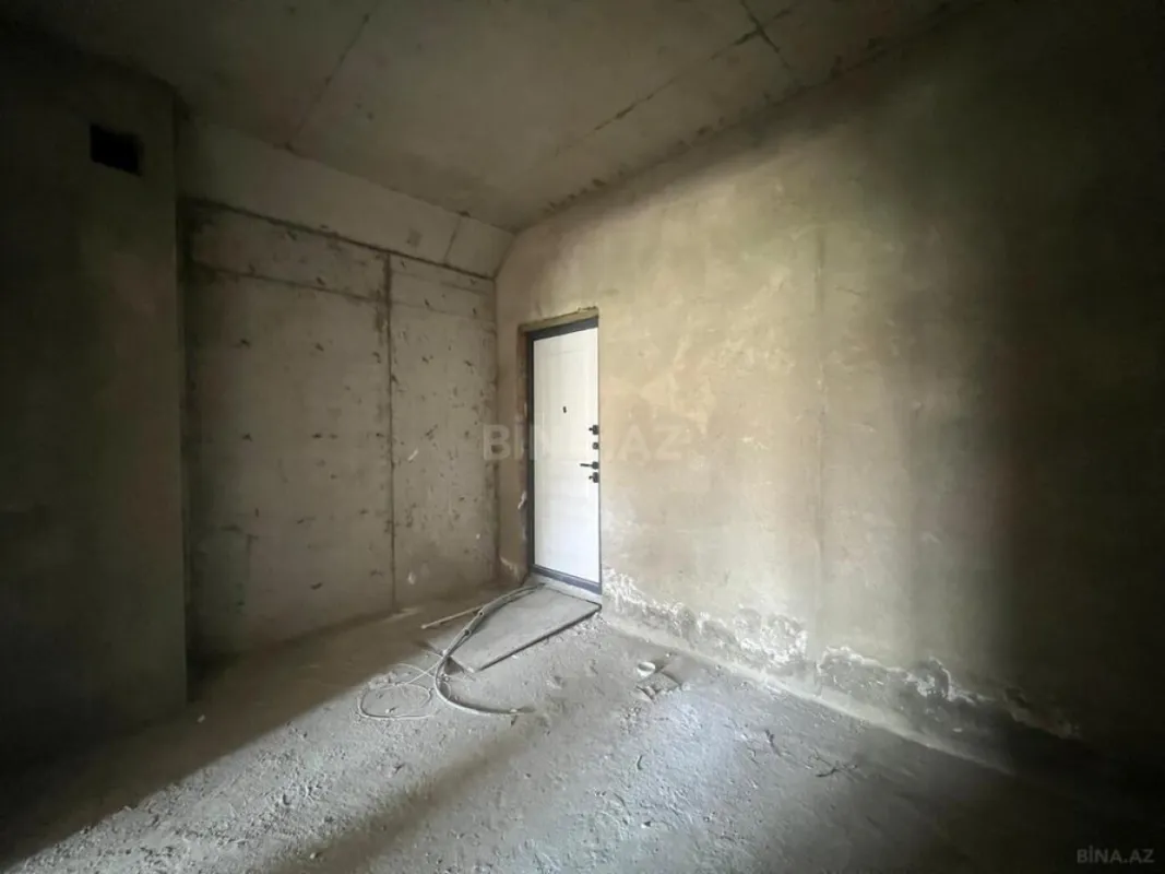 Satılır 1 otaqlı mənzil 76.5 m²