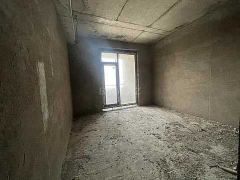 Satılır 1 otaqlı mənzil 76.5 m²