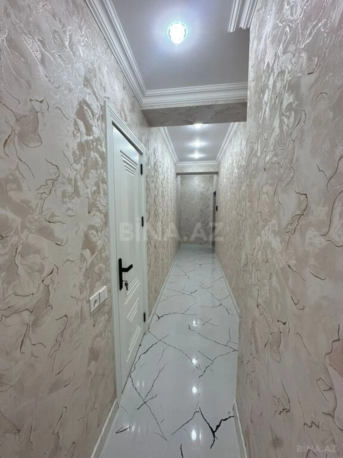 Satılır 2 otaqlı mənzil 55 m²