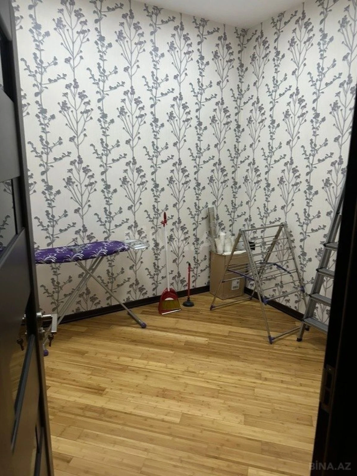 Satılır 3 otaqlı mənzil 120 m²