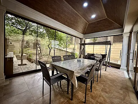 Satılır 5 otaqlı həyət evi 200 m²