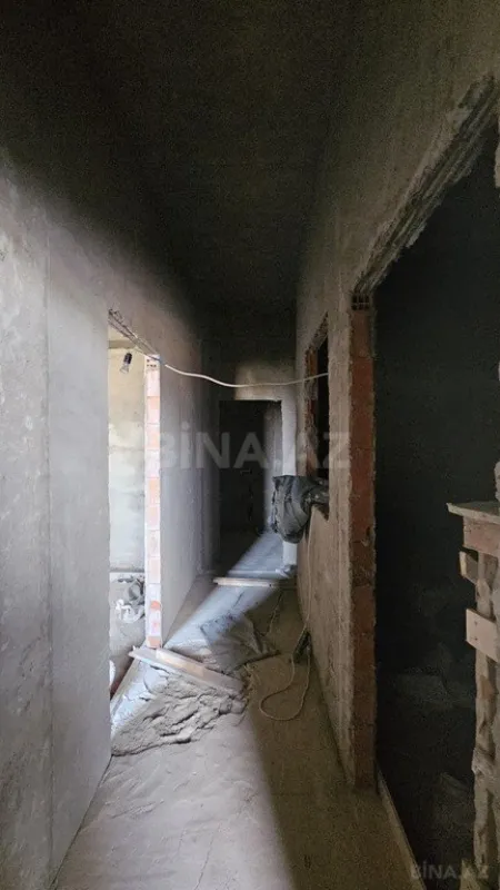 Satılır 2 otaqlı mənzil 68 m²