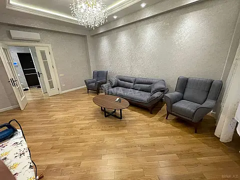 Kirayə verilir 3 otaqlı mənzil 130 m²
