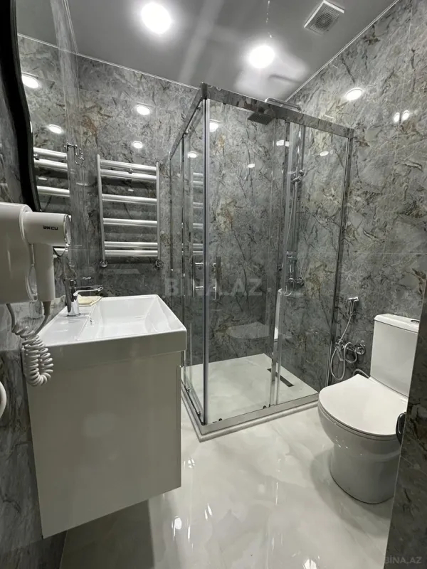 Kirayə verilir 2 otaqlı mənzil 79 m²