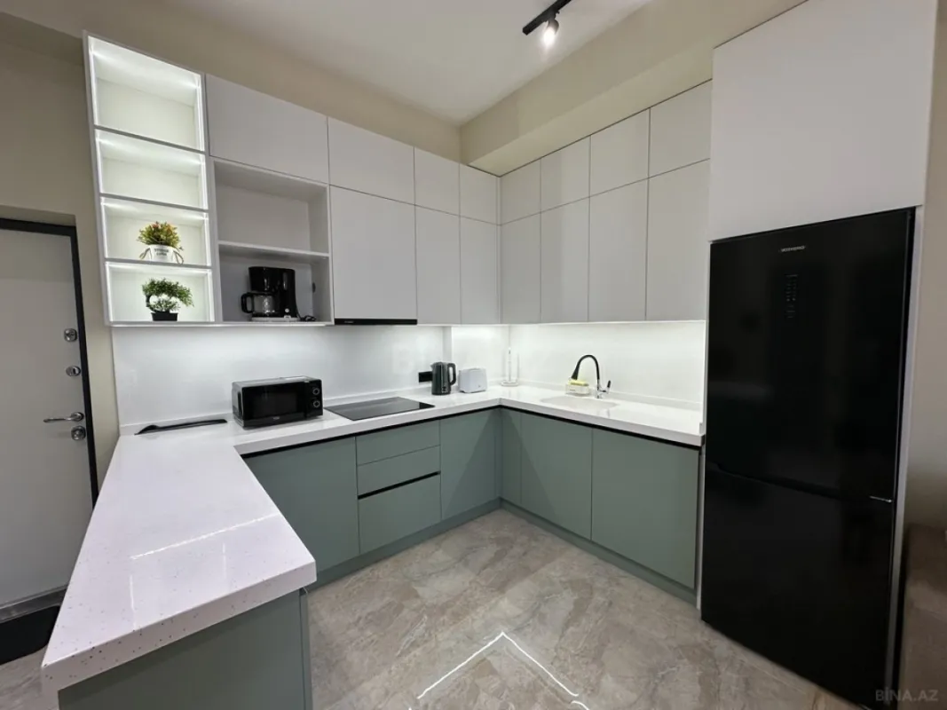 Kirayə verilir 2 otaqlı mənzil 79 m²