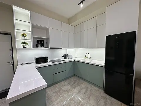 Kirayə verilir 2 otaqlı mənzil 79 m²