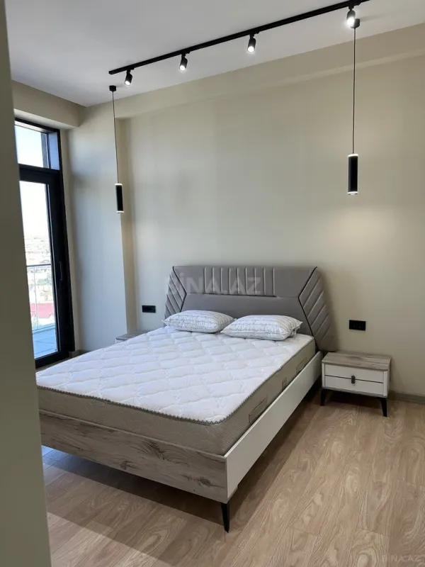 Kirayə verilir 2 otaqlı mənzil 79 m²