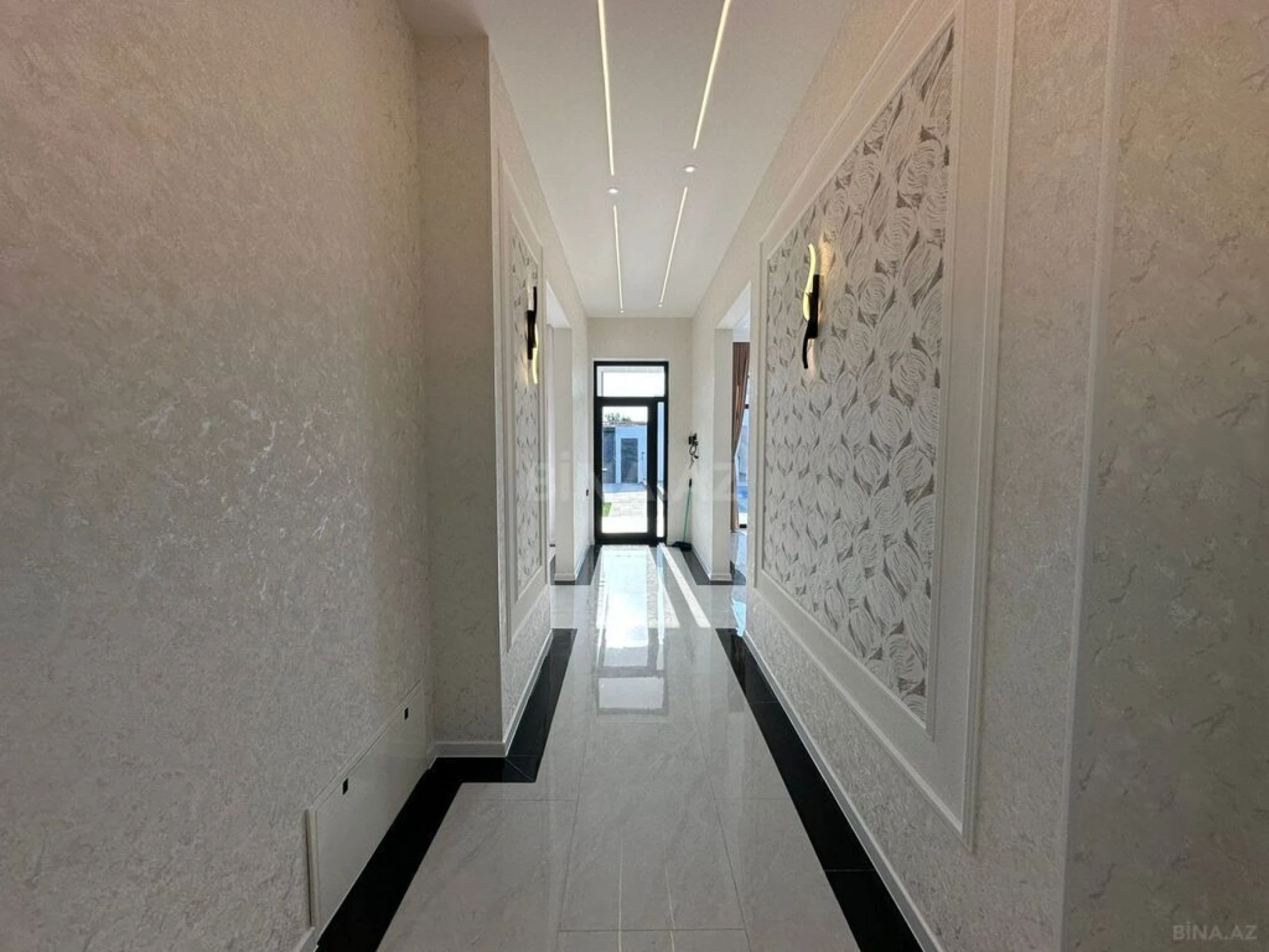 Satılır 4 otaqlı həyət evi 160 m²