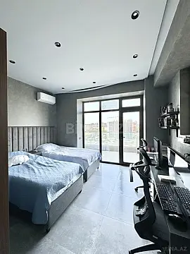 Satılır 3 otaqlı mənzil 145 m²