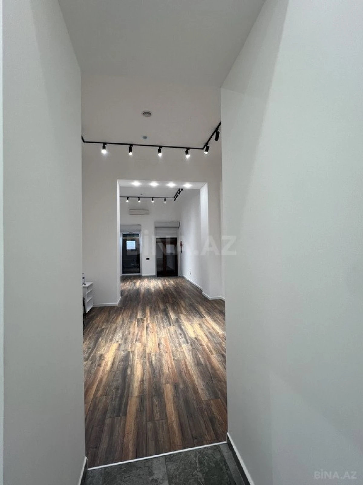 Kirayə verilir obyekt 110 m²