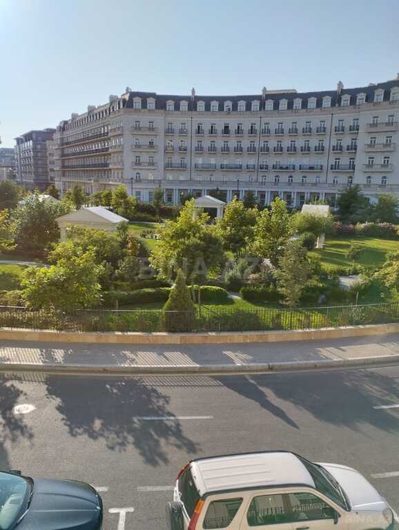 Satılır 3 otaqlı mənzil 120 m² — Bakı 3 otaq 120.00 m²